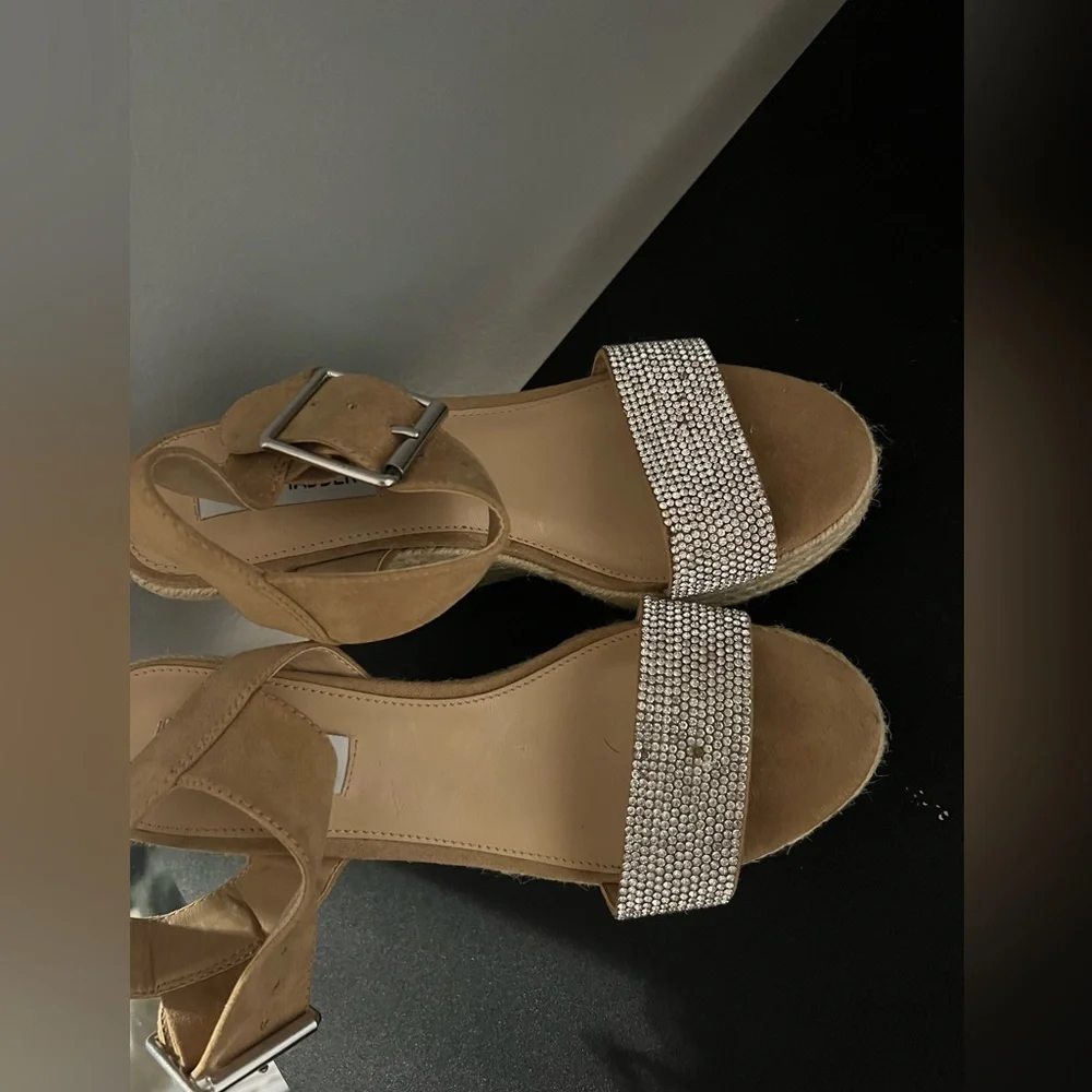 STEVE MADDEN HEELS✅ - Picture 2 of 5